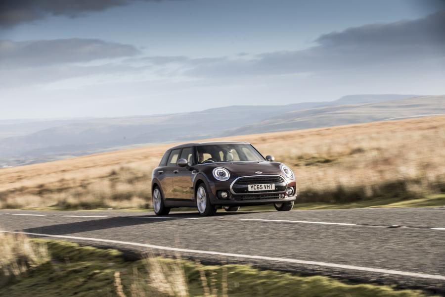  Mini Cooper D Clubman 2015 года  (UK) (фото 18 из 127)